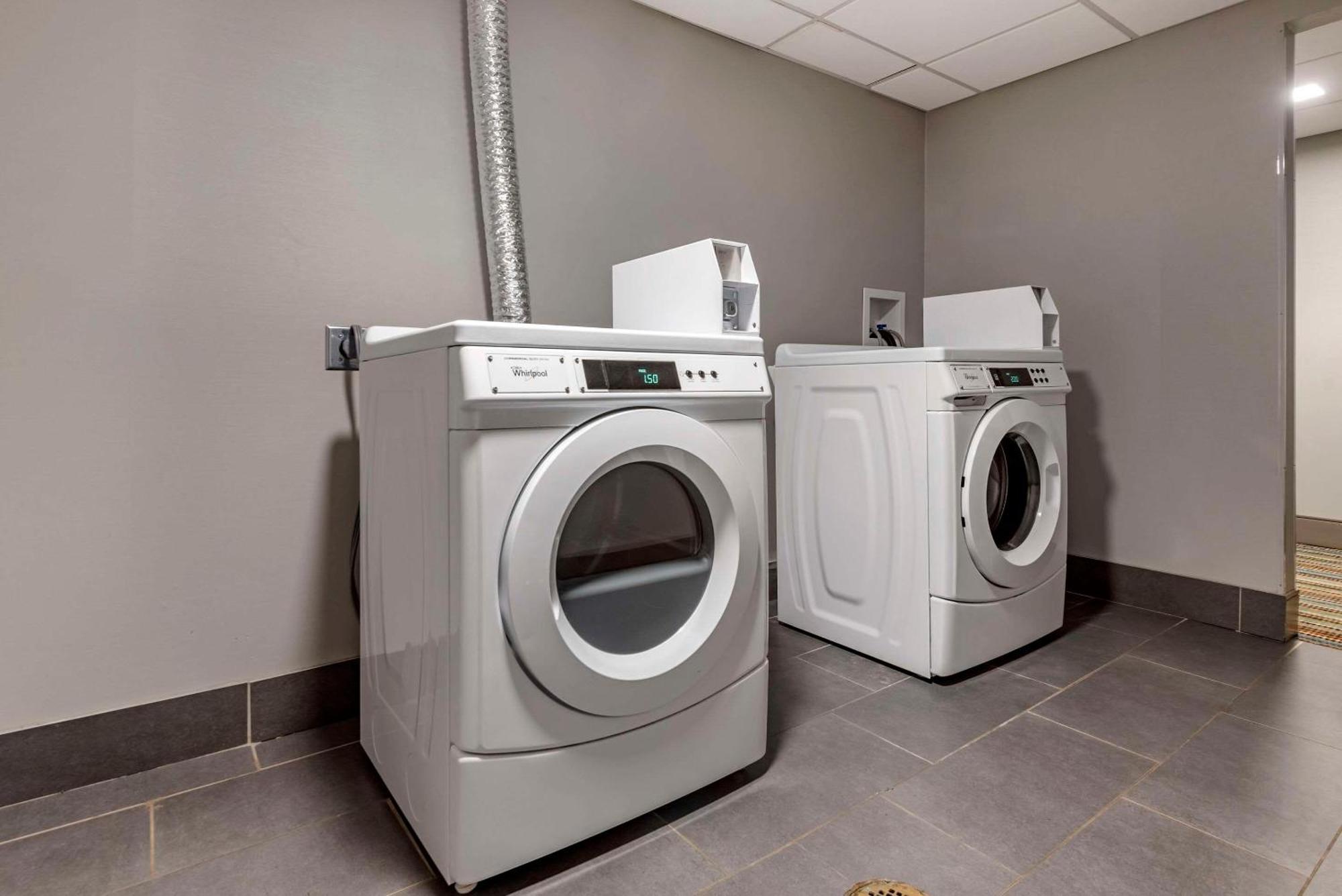 Comfort Inn & Suites Liverpool - Syracuse North Zewnętrze zdjęcie