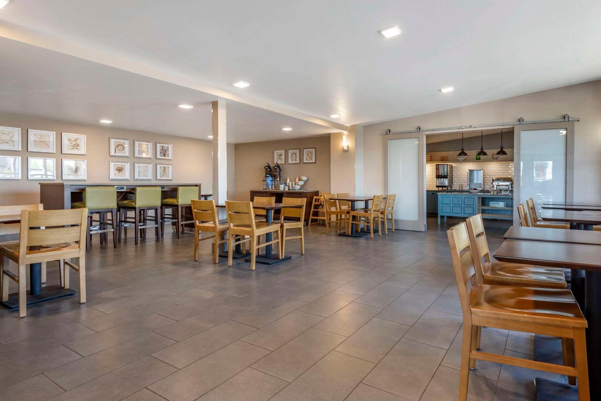 Comfort Inn & Suites Liverpool - Syracuse North Zewnętrze zdjęcie